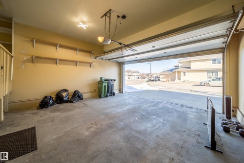 5935 6 Avenue, Edmonton, AB 
