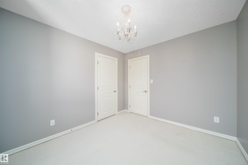 5935 6 Avenue, Edmonton, AB 