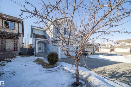 5935 6 Avenue, Edmonton, AB 