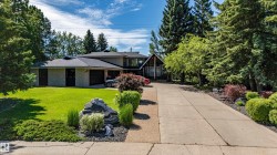 23 WESTBROOK Drive  Edmonton, AB T6J 2C8