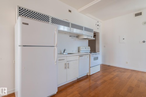 #810 10134 100 St Nw, Edmonton, AB 