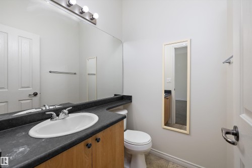 101 13825 155 Avenue, Edmonton, AB 