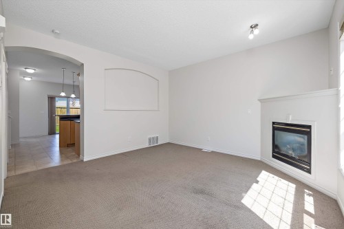 101 13825 155 Avenue, Edmonton, AB 