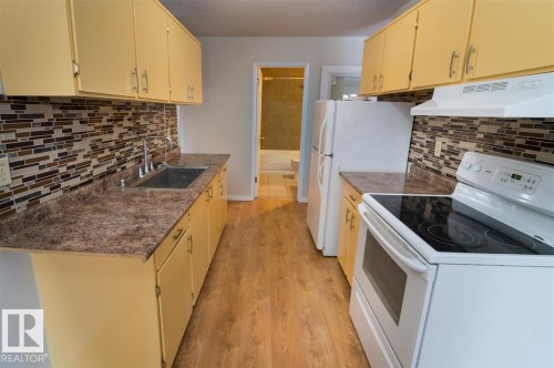 54 5615 105 Street, Edmonton, AB 