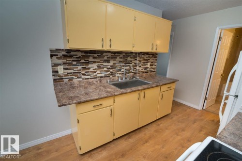 54 5615 105 Street, Edmonton, AB 
