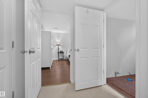 5832 114A Street, Edmonton, AB 