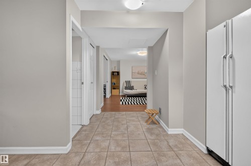 5832 114A Street, Edmonton, AB 