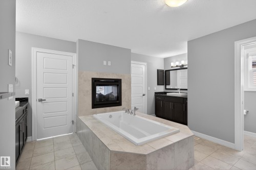 14239 138 Street, Edmonton, AB 