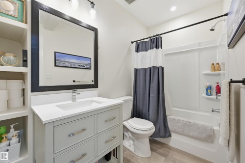 73 Wiltree Terrace, Fort Saskatchewan, AB - Indoor Photo Showing Bathroom