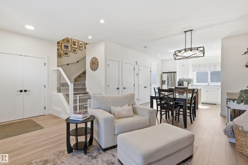 73 Wiltree Terrace, Fort Saskatchewan, AB - Indoor Photo Showing Living Room