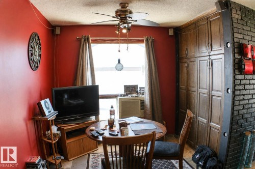 111 Diamond Drive, Millet, AB - Indoor Photo Showing Dining Room