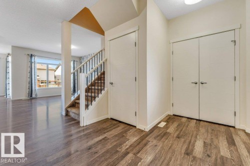 1224 25 Avenue, Edmonton, AB - Indoor Photo Showing Other Room