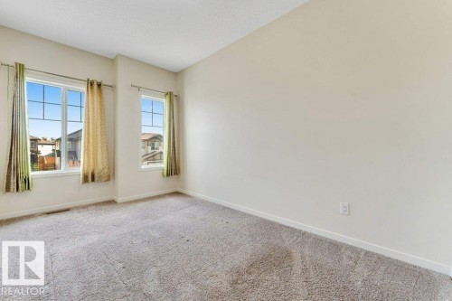 1224 25 Avenue, Edmonton, AB - Indoor Photo Showing Other Room