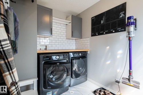 8531 Ellis Link, Edmonton, AB 
