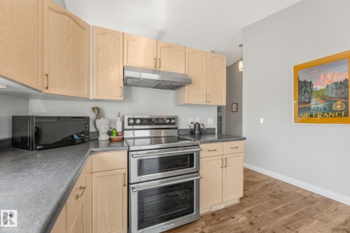 22 Landsdowne Drive, Spruce Grove, AB 