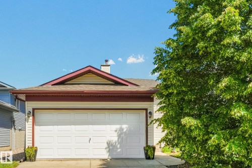 22 LANDSDOWNE Drive  Spruce Grove, AB T7X 3Y4