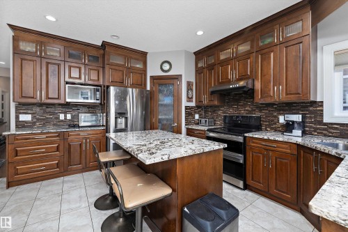 16742 61 Street, Edmonton, AB 