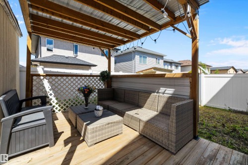 16742 61 Street, Edmonton, AB 