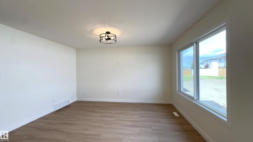 115 Ficus Way, Fort Saskatchewan, AB - Indoor Photo Showing Other Room
