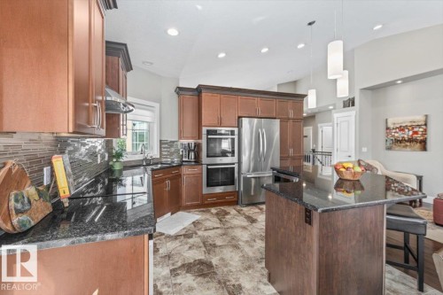 33 88 Lacombe Drive, St. Albert, AB - Indoor Photo Showing Kitchen With Stainless Steel Kitchen With Upgraded Kitchen