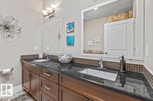 33 88 Lacombe Drive, St. Albert, AB - Indoor Photo Showing Bathroom