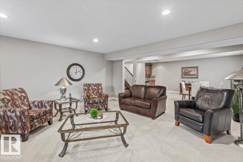 33 88 Lacombe Drive, St. Albert, AB - Indoor
