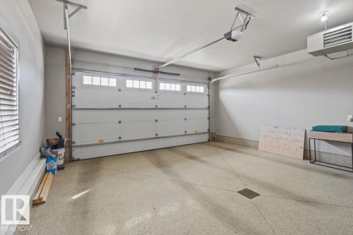 33 88 Lacombe Drive, St. Albert, AB - Indoor Photo Showing Garage