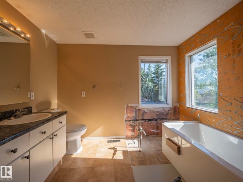 43 Holmgren Crescent, St. Albert, AB 