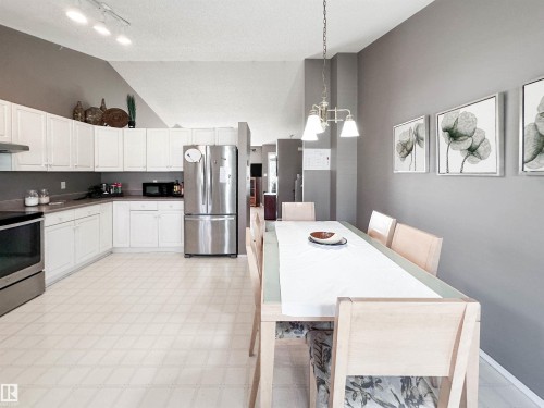 2116 152 Avenue, Edmonton, AB 