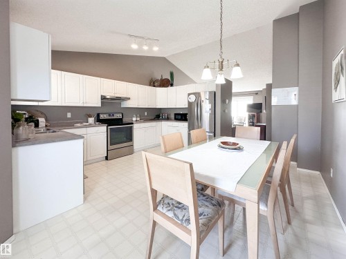 2116 152 Avenue, Edmonton, AB 