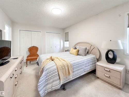 2116 152 Avenue, Edmonton, AB 