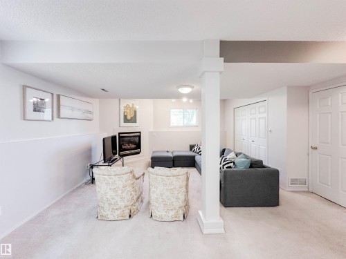 2116 152 Avenue, Edmonton, AB 