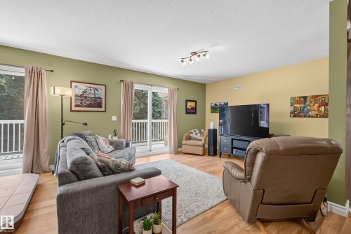 17 High Ridge Crescent, Sherwood Park, AB 