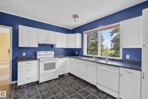 17 High Ridge Crescent, Sherwood Park, AB 