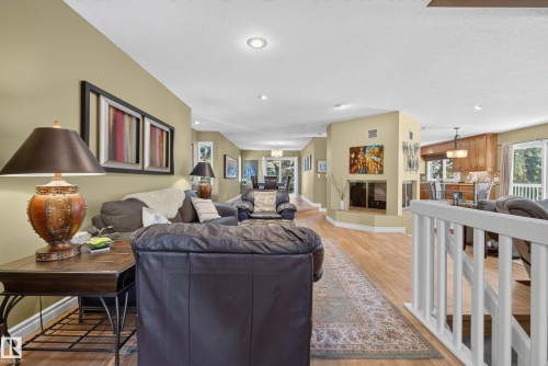17 High Ridge Crescent, Sherwood Park, AB 
