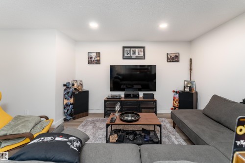 9119 183 Avenue, Edmonton, AB 
