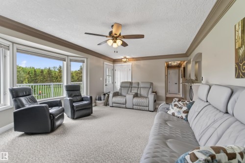 62103 Rge Rd 461, Rural Bonnyville M.D., AB - Indoor Photo Showing Living Room
