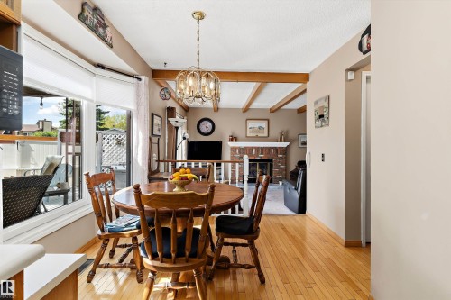 1048 105 Street, Edmonton, AB 