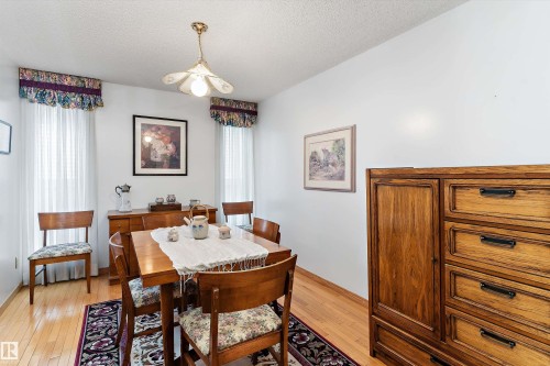 1048 105 Street, Edmonton, AB 