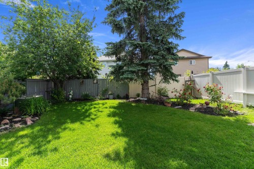 1048 105 Street, Edmonton, AB 