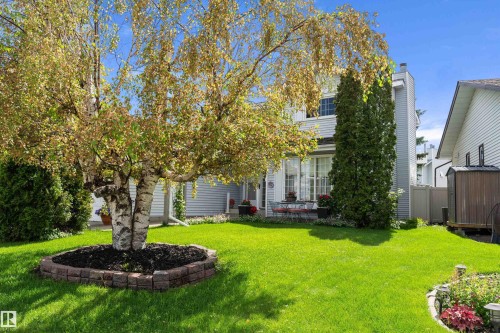 1048 105 Street, Edmonton, AB 