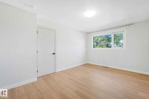 10617 34 Street, Edmonton, AB 