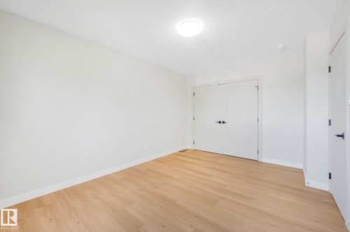 10617 34 Street, Edmonton, AB 