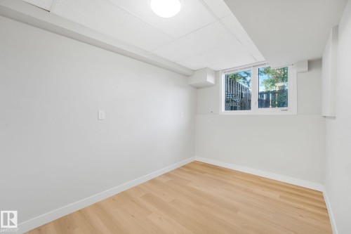 10617 34 Street, Edmonton, AB 
