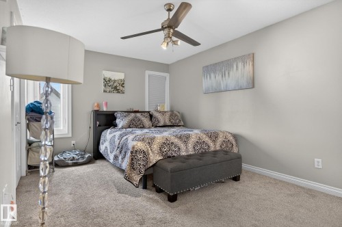1844 Towne Centre Boulevard, Edmonton, AB - Indoor Photo Showing Bedroom