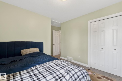 1844 Towne Centre Boulevard, Edmonton, AB - Indoor Photo Showing Bedroom