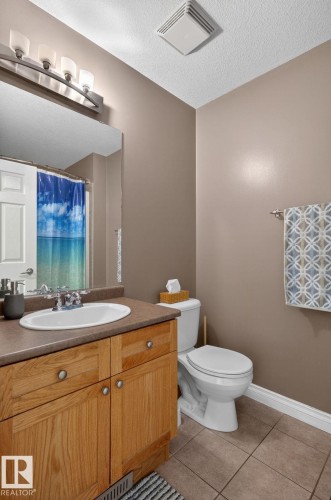 1844 Towne Centre Boulevard, Edmonton, AB - Indoor Photo Showing Bathroom