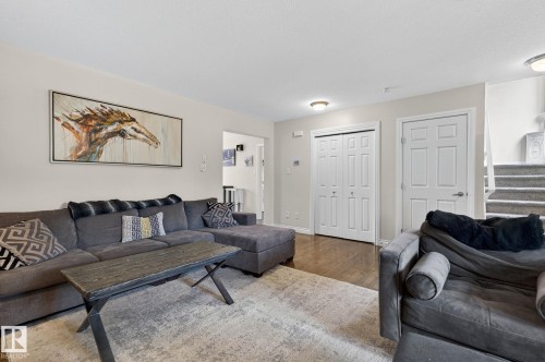 1844 Towne Centre Boulevard, Edmonton, AB - Indoor Photo Showing Living Room