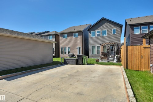 648 Orchards Boulevard, Edmonton, AB 