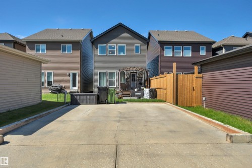 648 Orchards Boulevard, Edmonton, AB 